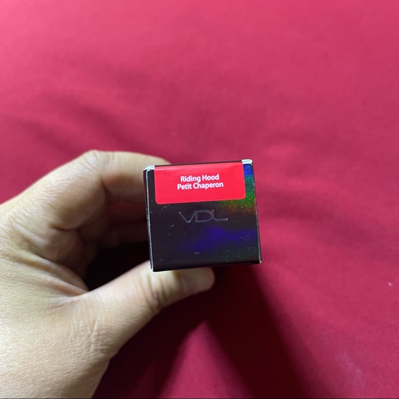 Avon VDL Creamy Stick Jelly Riding Hood - Picture 2 of 5